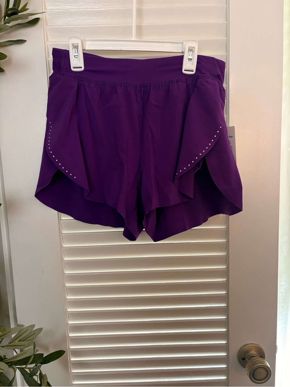 NWT Lululemon Fast and Free High-Rise Split Short 3”